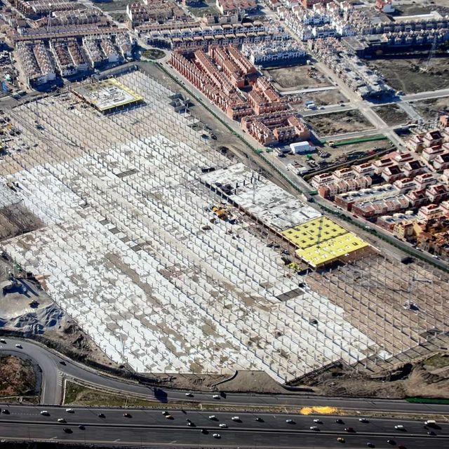 centro comercial obra Tuyser