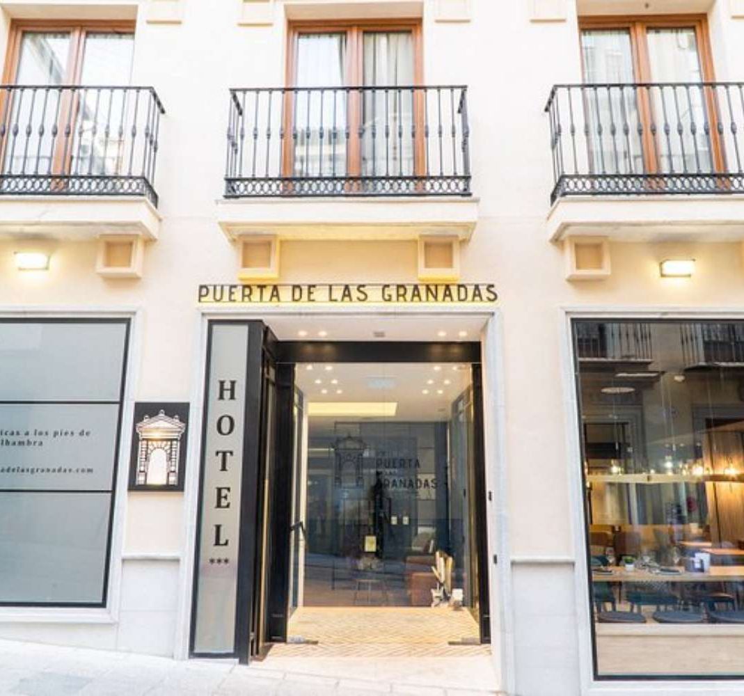 Puerta de las granadas Tuyser